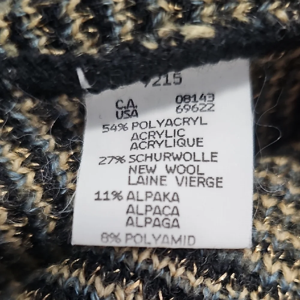 Vintage Black and Cream Geometric Sweater - Picture 3 of 5